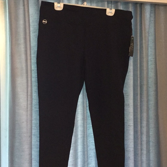 Ralph Lauren black workout pants. - Picture 4 of 6